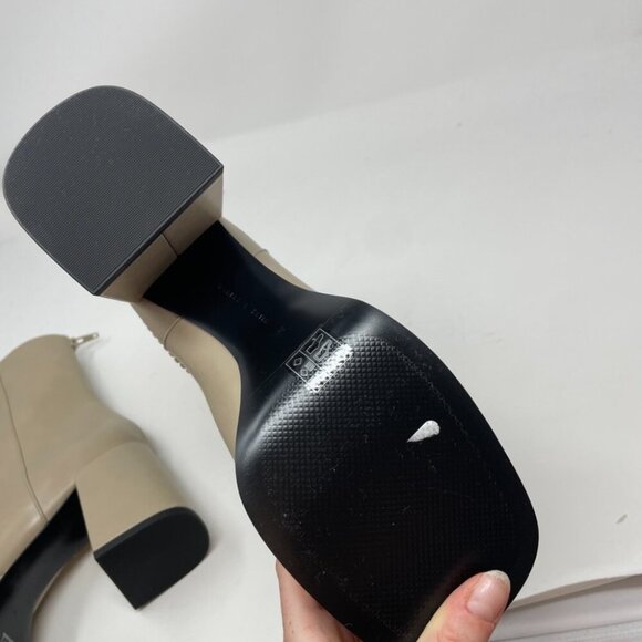 Charles & Keith Evie Knitted-Sock Ankle Boots Taupe Beige Size 8 - Picture 14 of 15